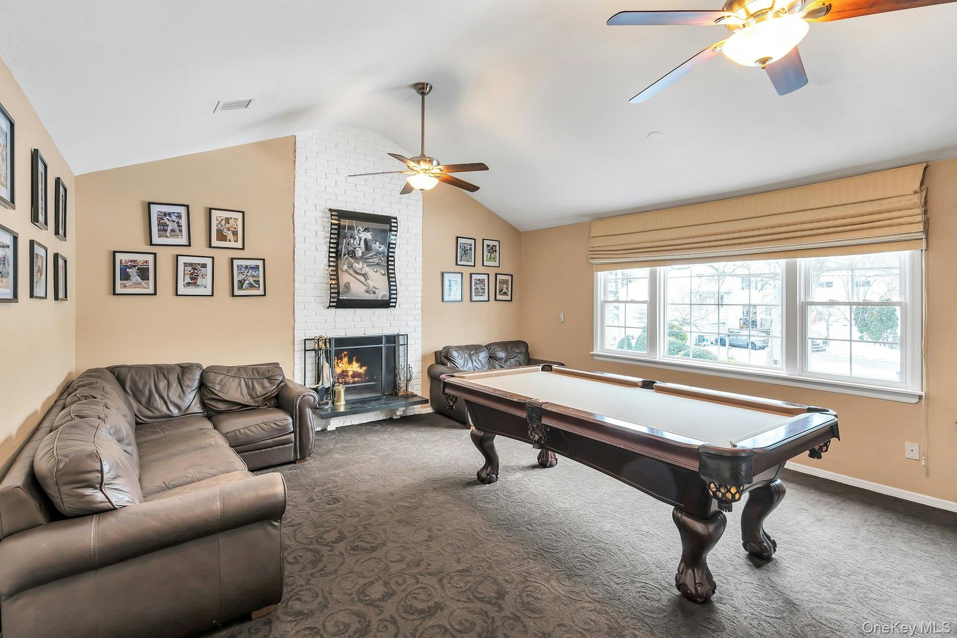 2043 Ripley – For Sale photo 25