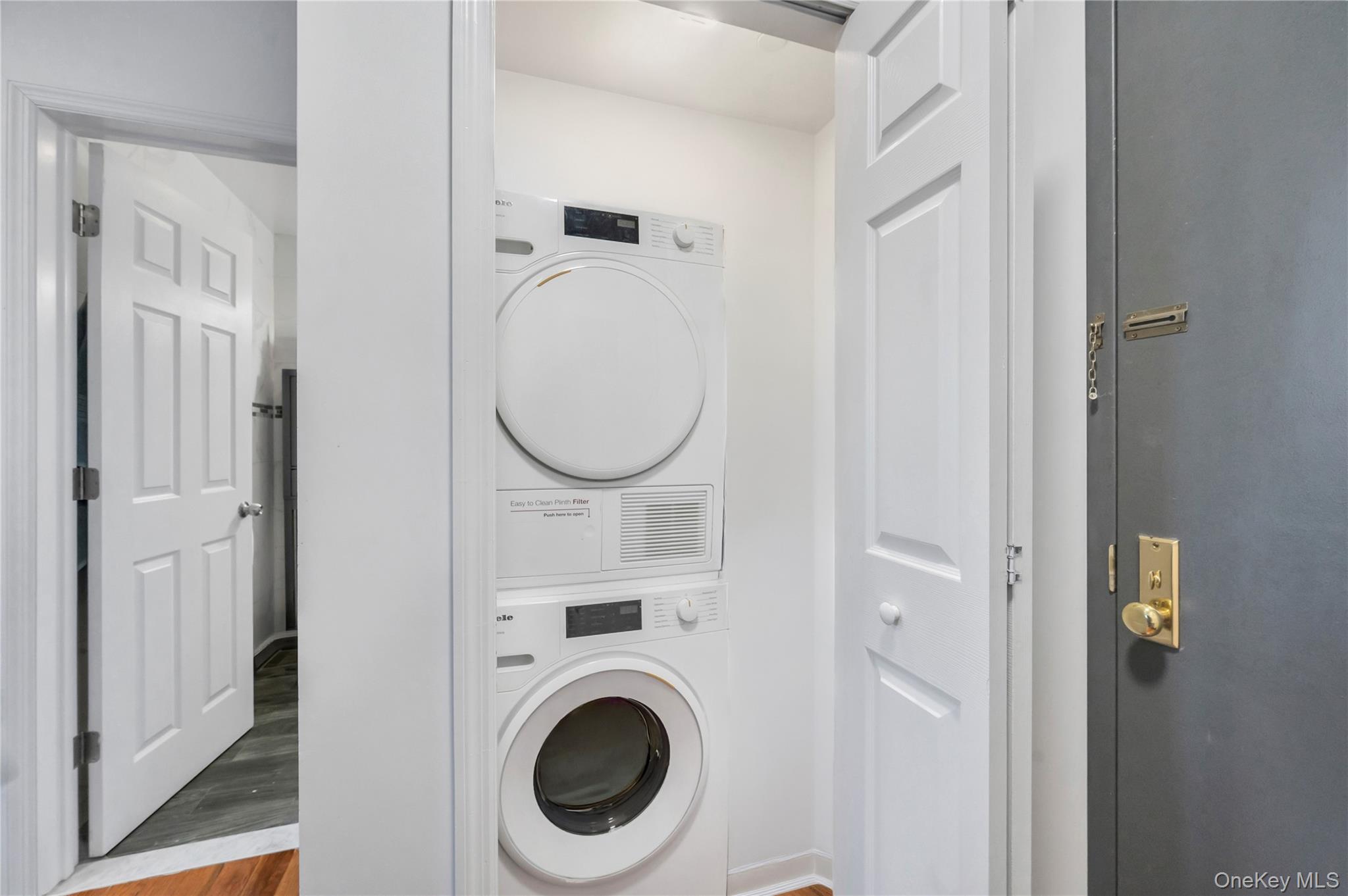 30-63 31st Street, Unit 301 photo 6