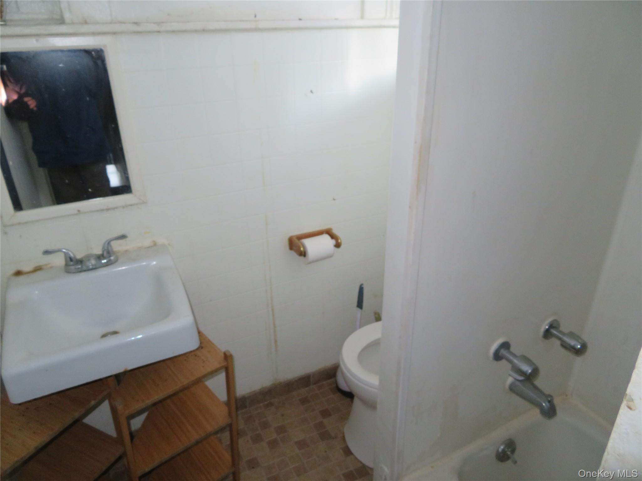125 Hudson Terrace – For Sale photo 10