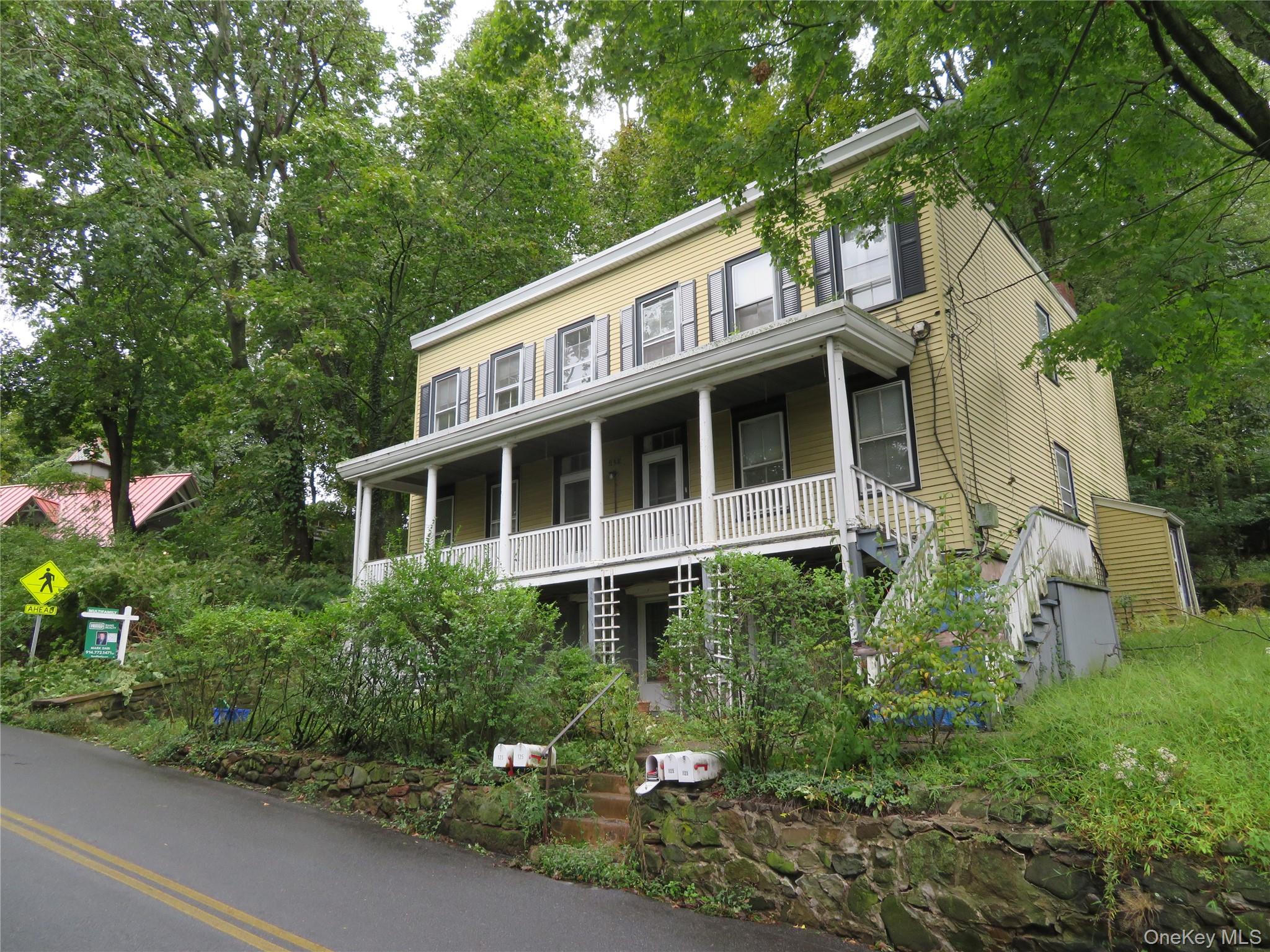 125 Hudson Terrace – For Sale photo 2