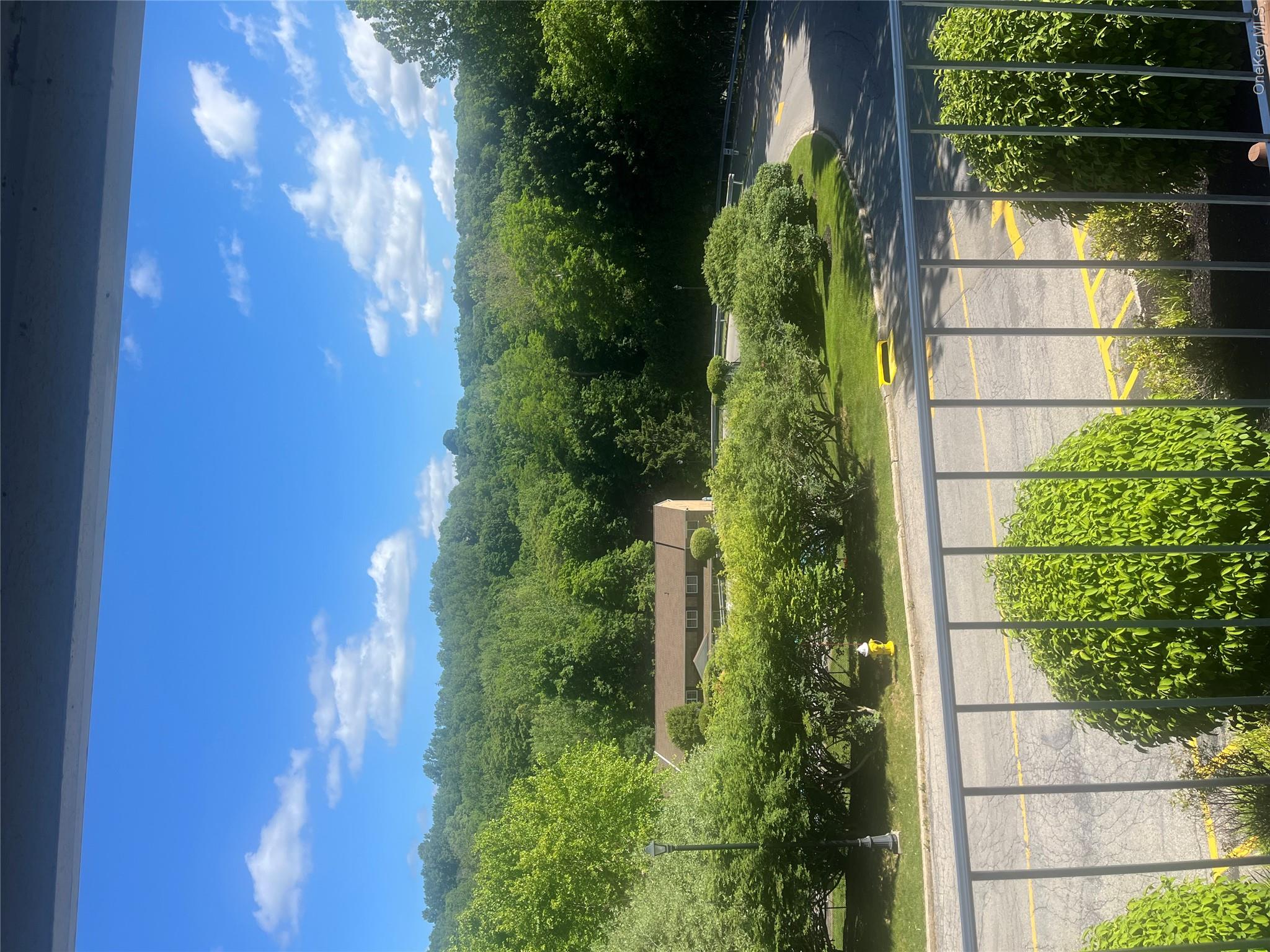 1840 Crompond Road, Unit 9B7