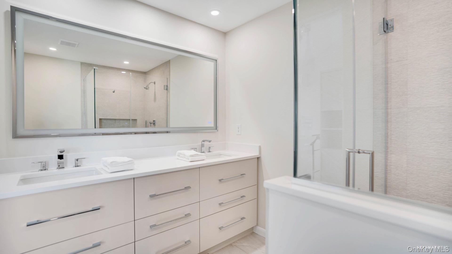 40 Dune Road – For Rent photo 12