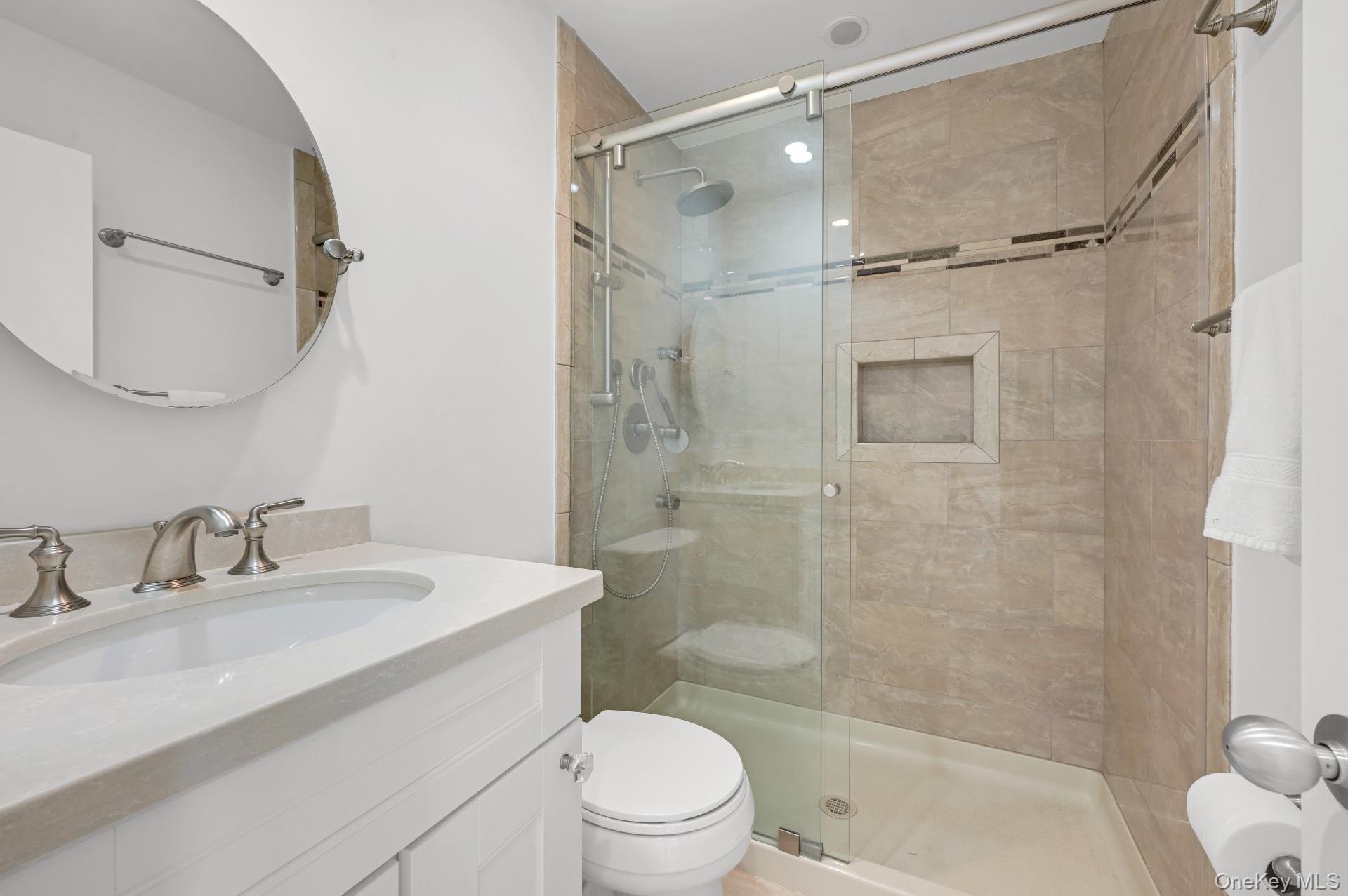 40 Dune Road – For Rent photo 14