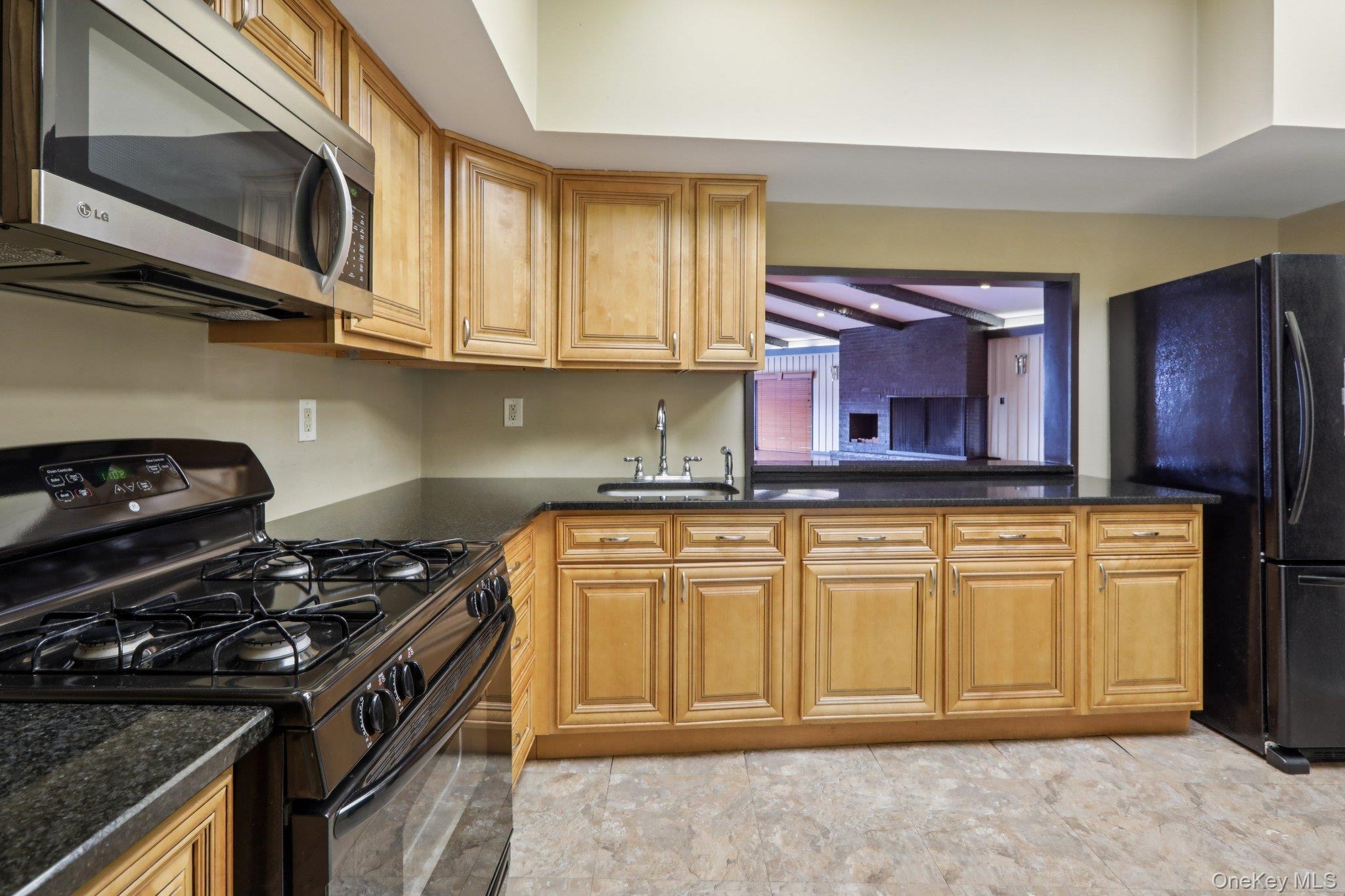 267 Country Club Lane – For Sale photo 30