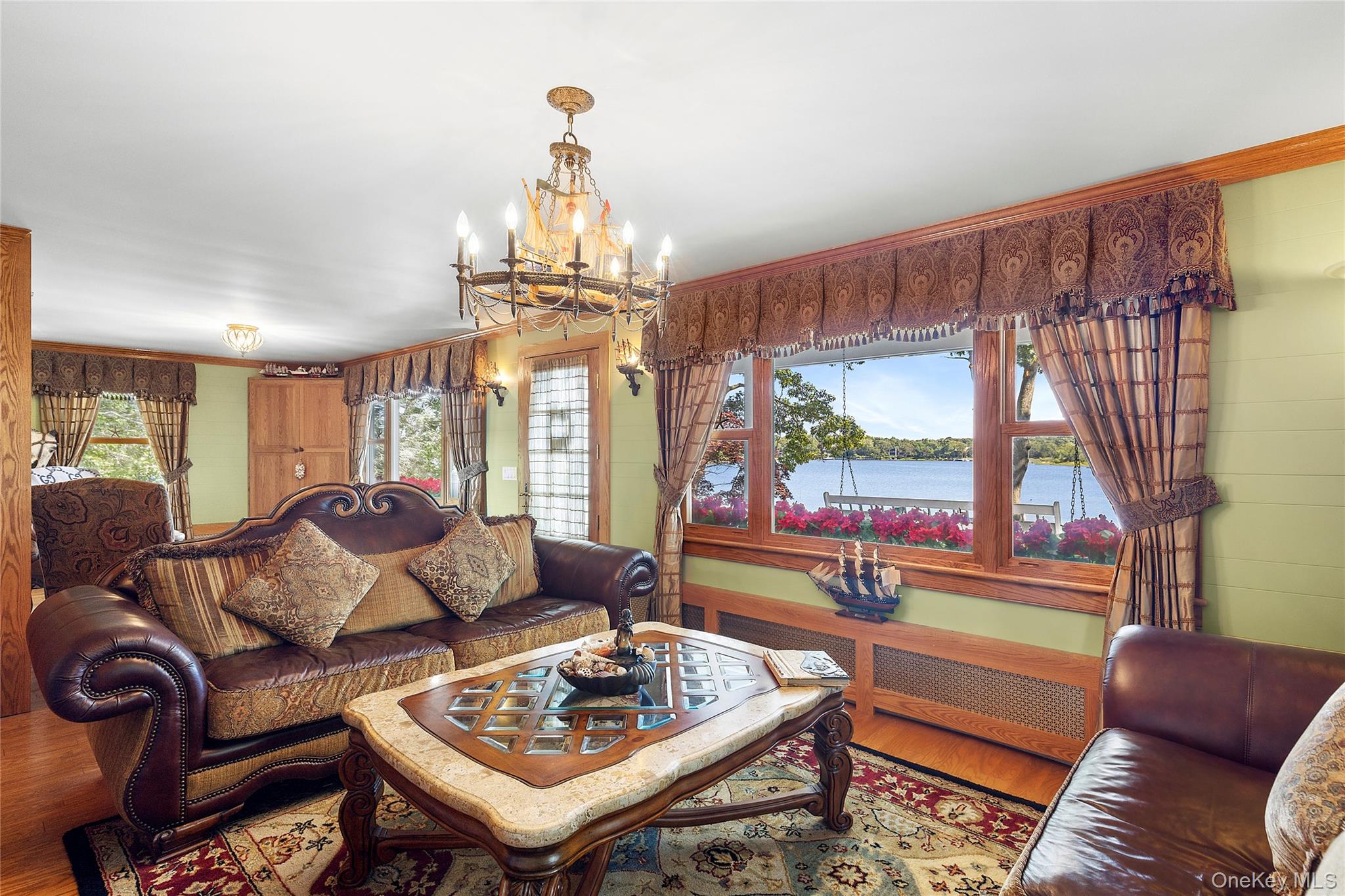 210 Redwood Road – For Sale photo 12