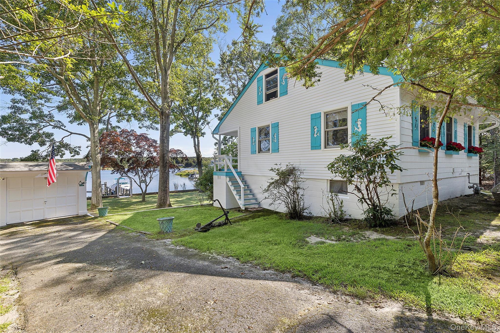 210 Redwood Road – For Sale photo 5