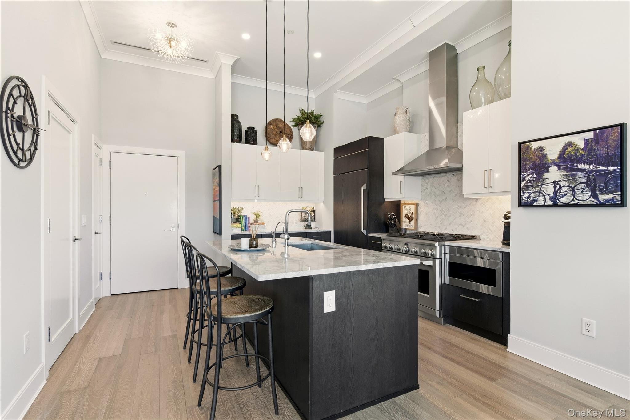100 Garvies Point Road, Unit 1033