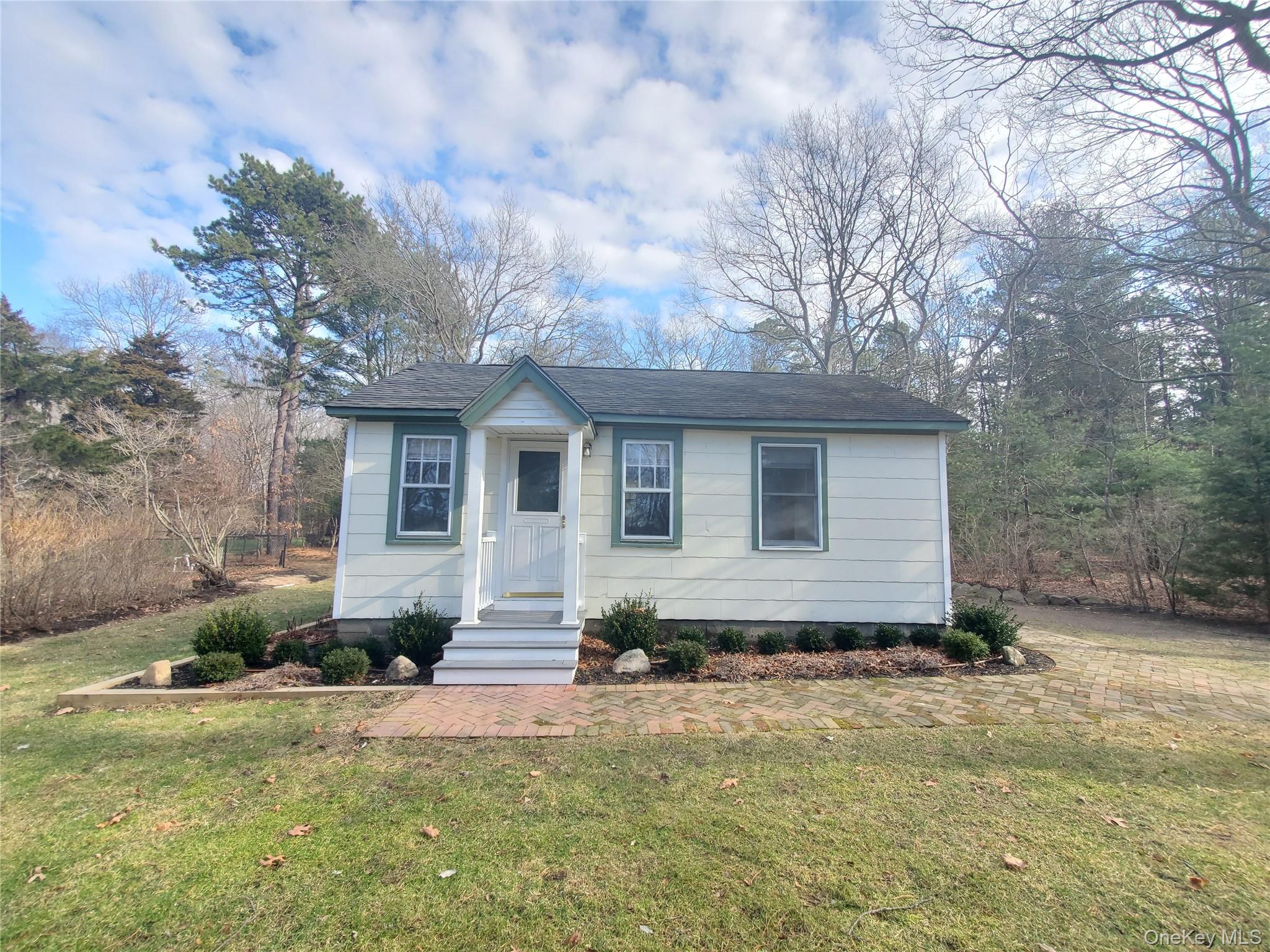 179 Mount Sinai – For Rent