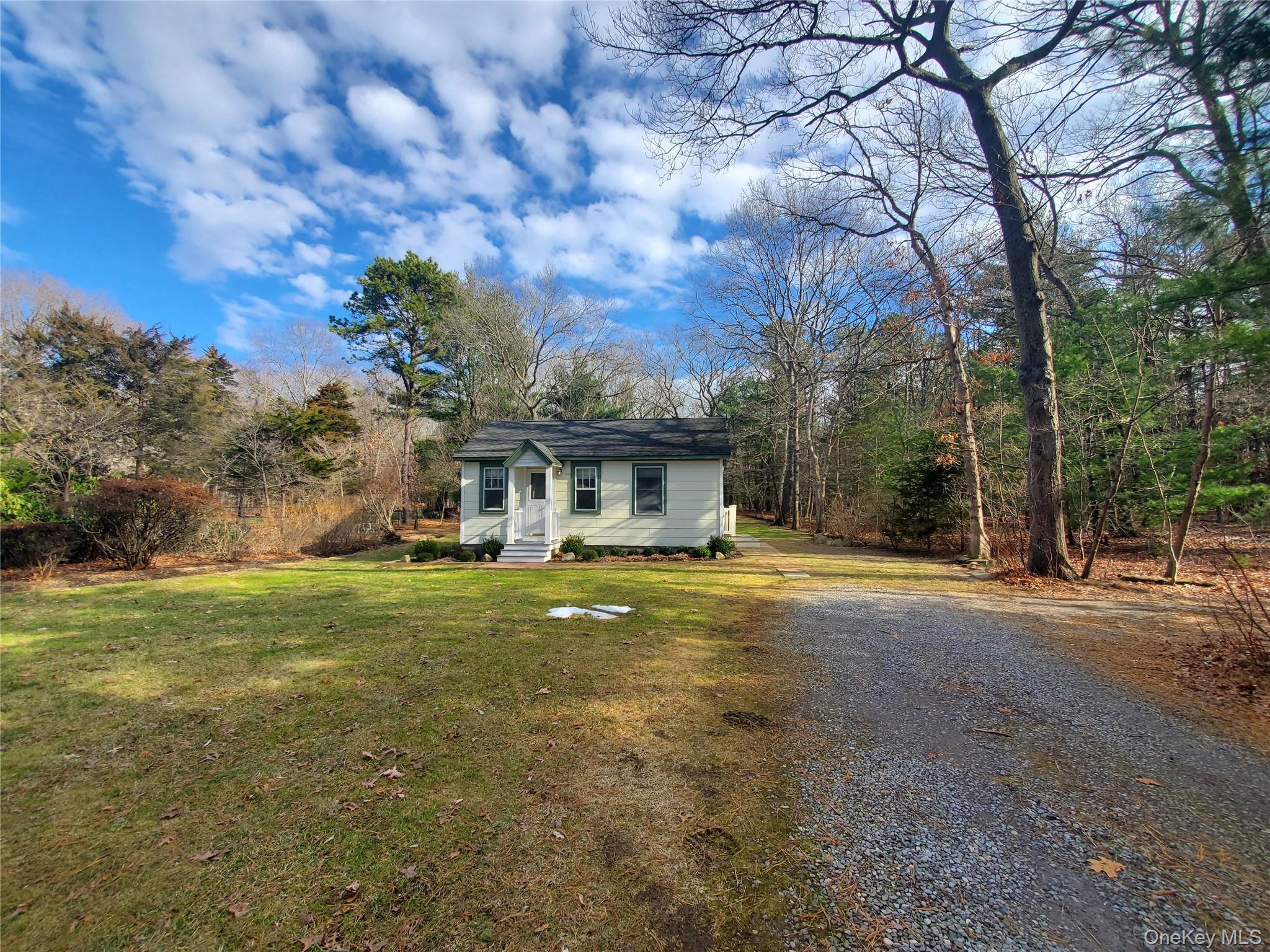 179 Mount Sinai – For Rent photo 14