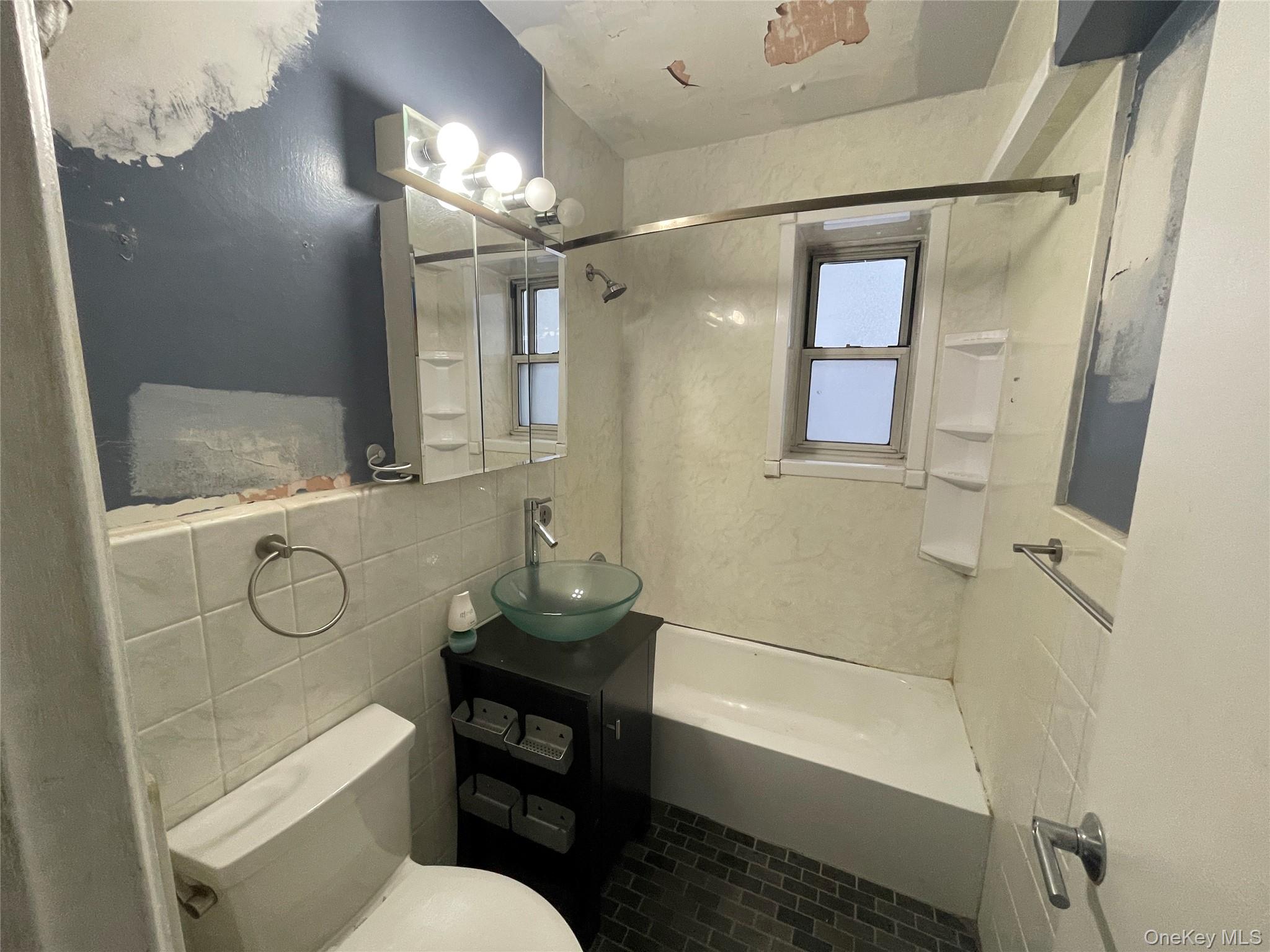 70 Locust Avenue, Unit B114 photo 11