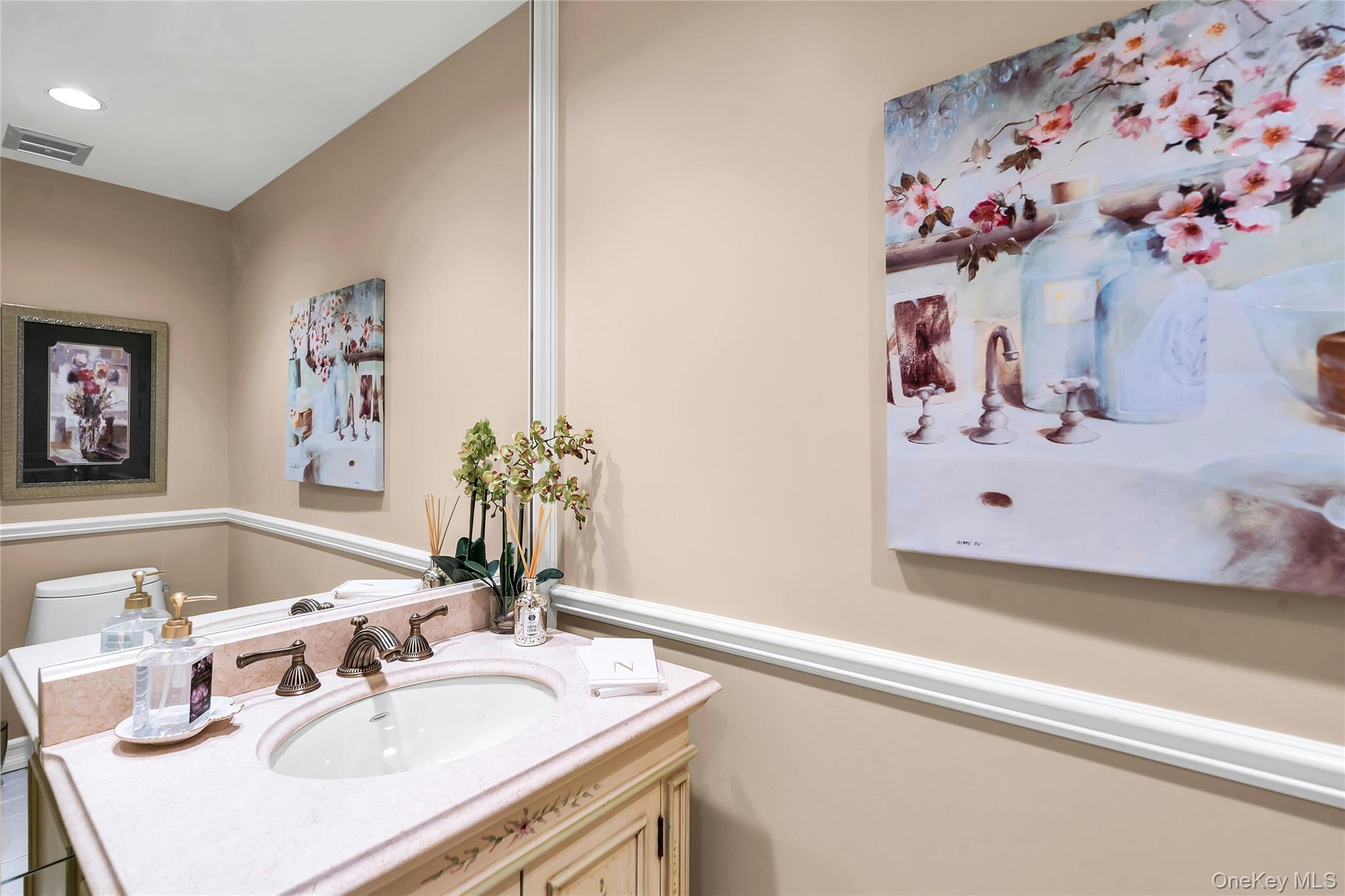 7 Albertson Lane – For Sale photo 28
