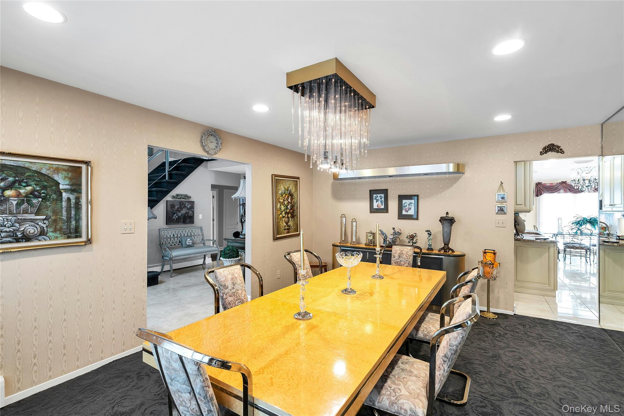 7 Albertson Lane – For Sale photo 17