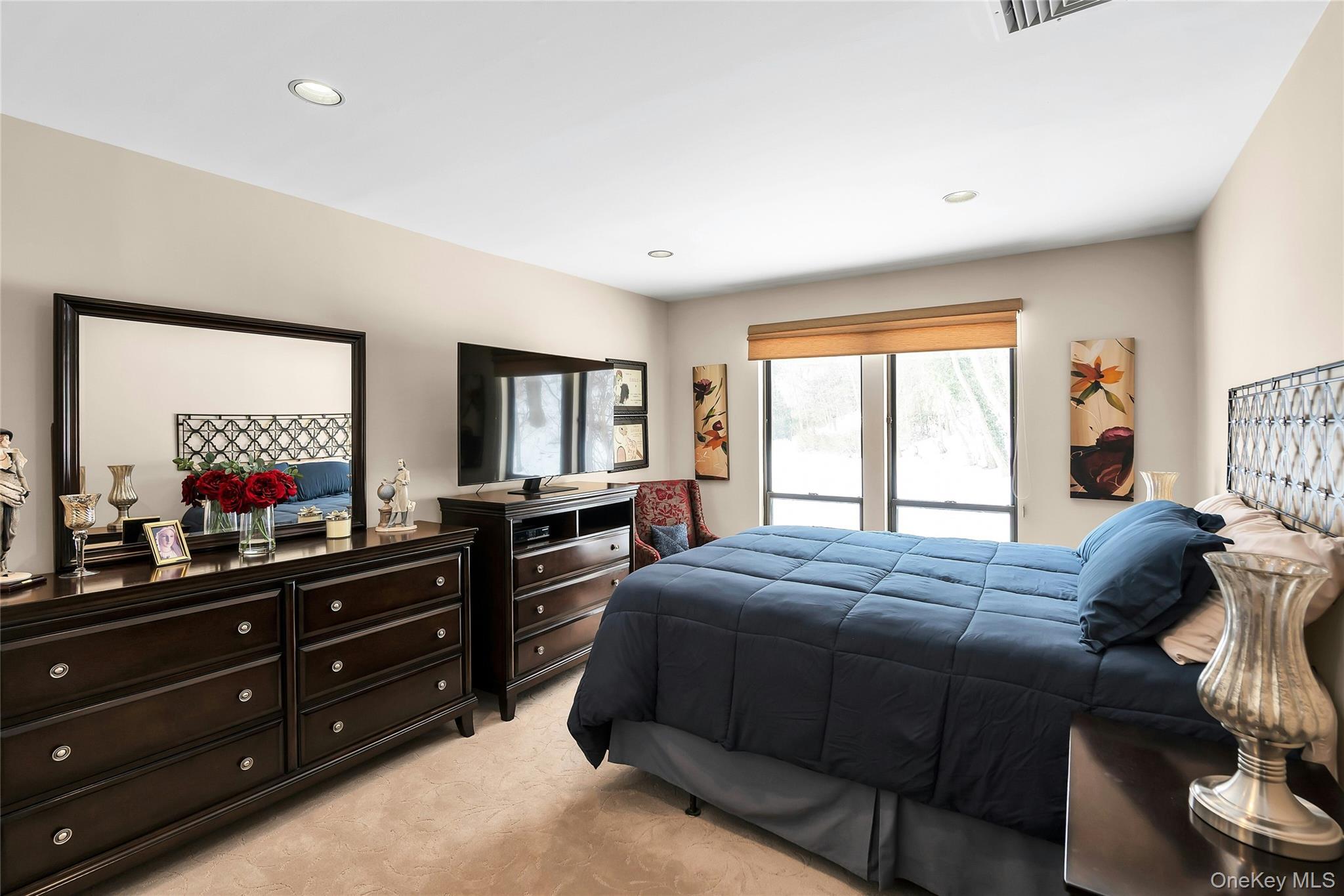 7 Albertson Lane – For Sale photo 20