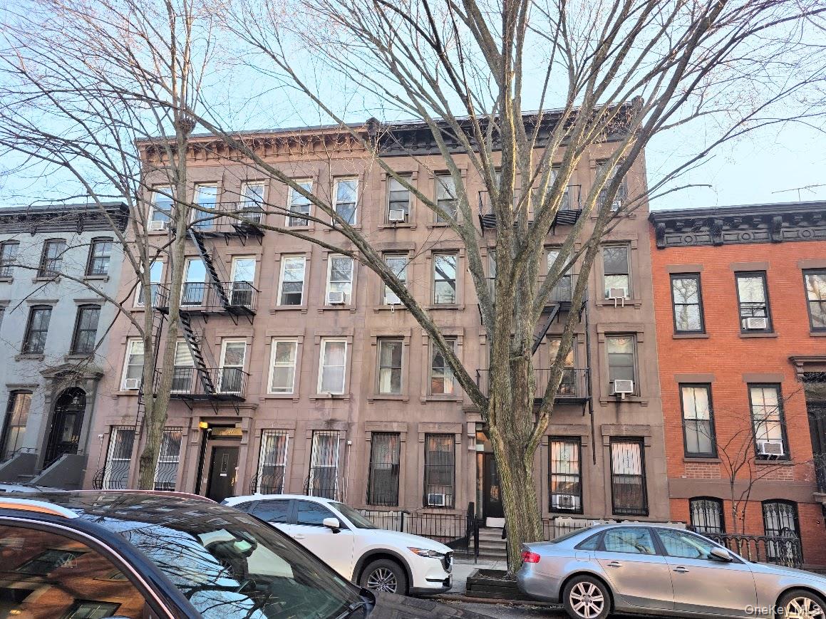 120 Bergen Street N, Unit 5 photo 2