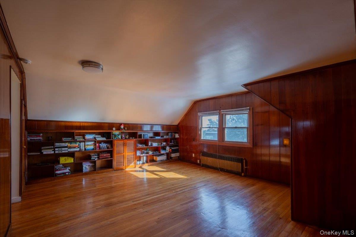 19611 Pompeii Avenue – For Sale photo 29