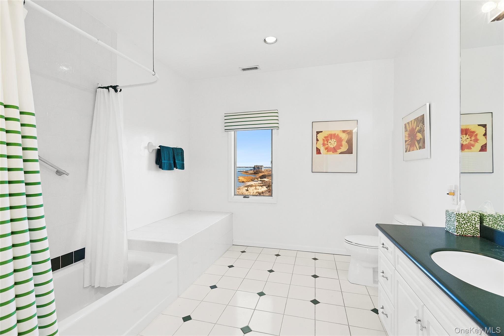 8 Dune Lane – For Sale photo 15