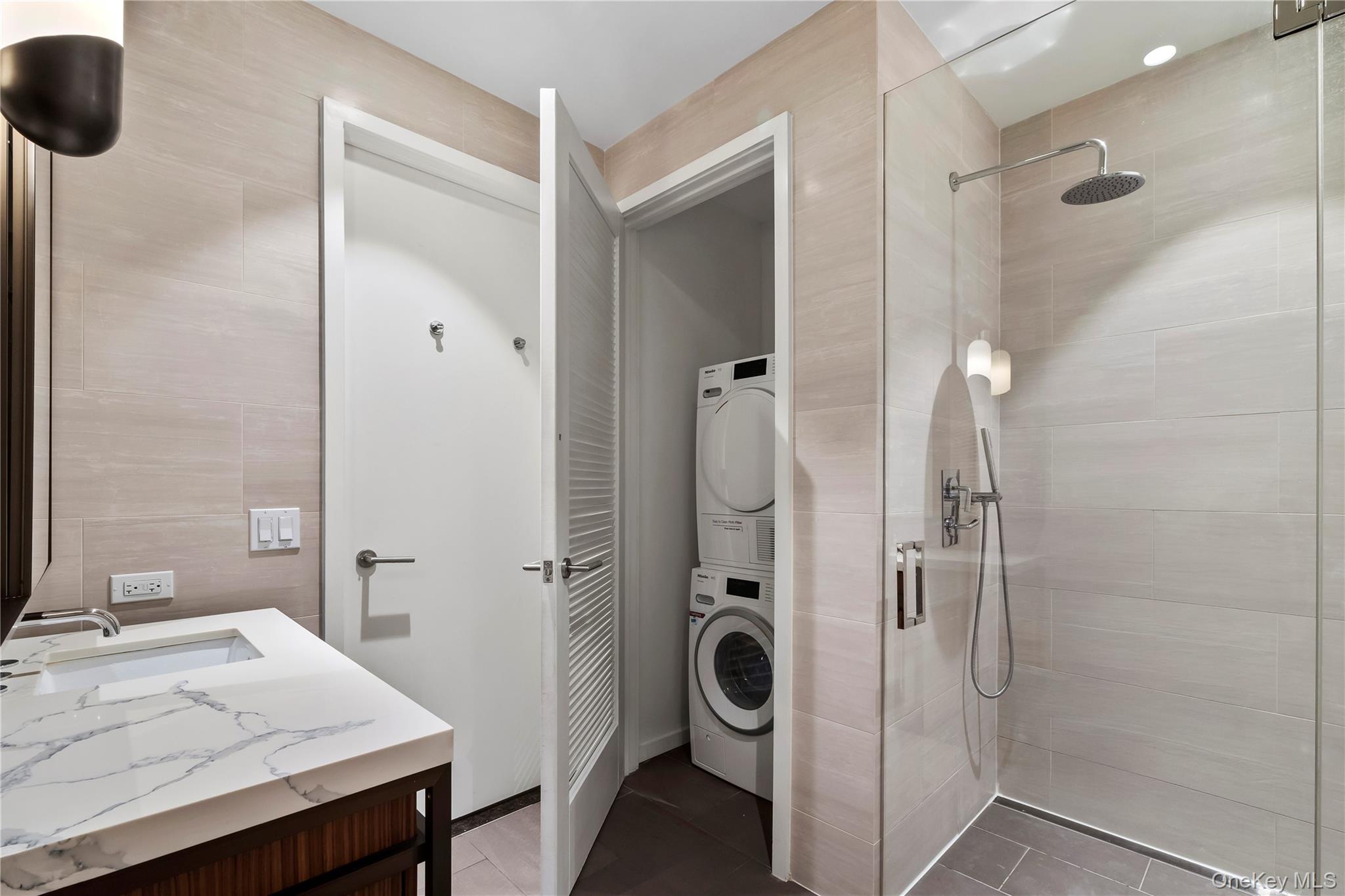 13327 39th Avenue, Unit 3H photo 14
