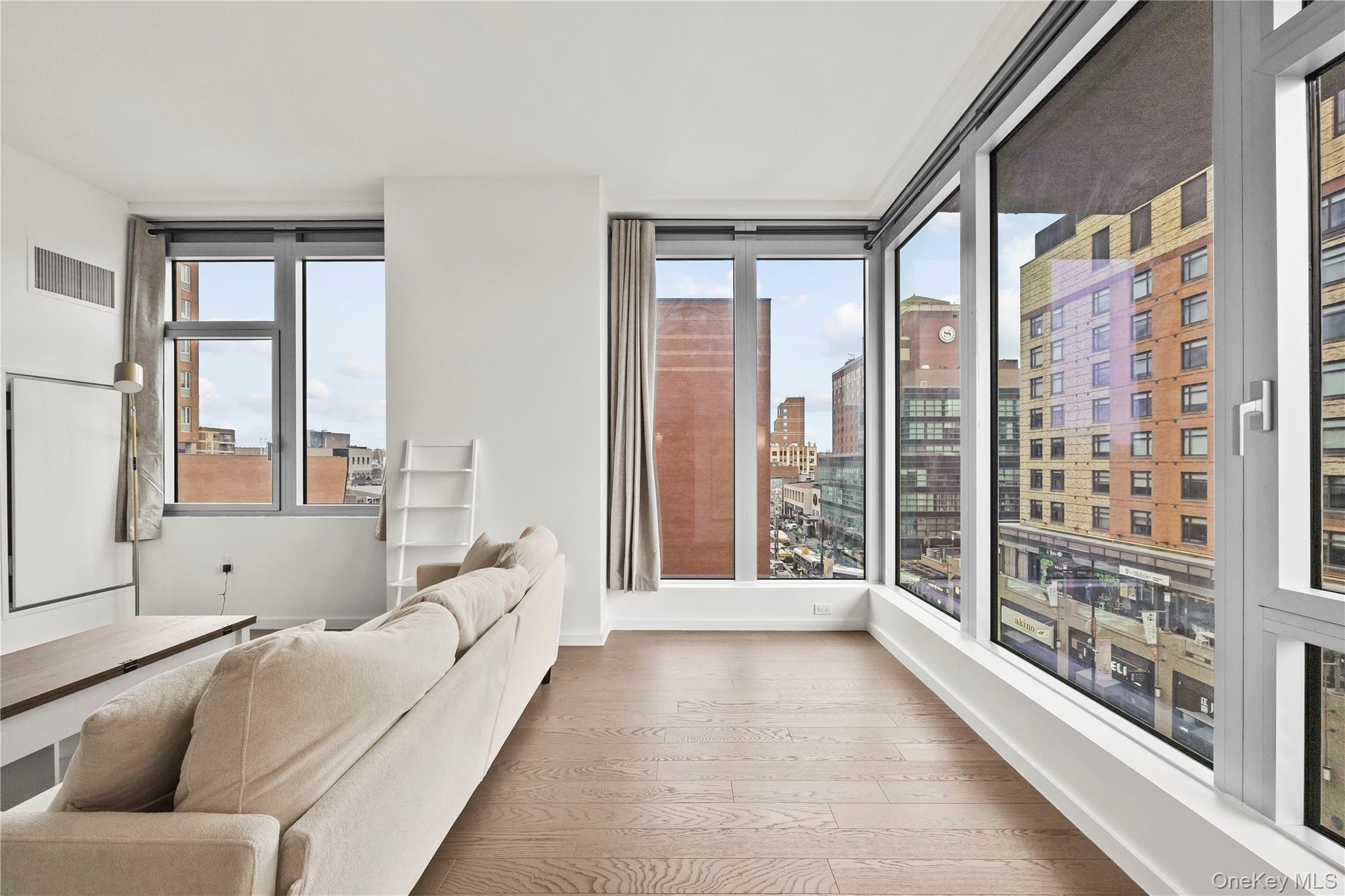 13327 39th Avenue, Unit 3H photo 3