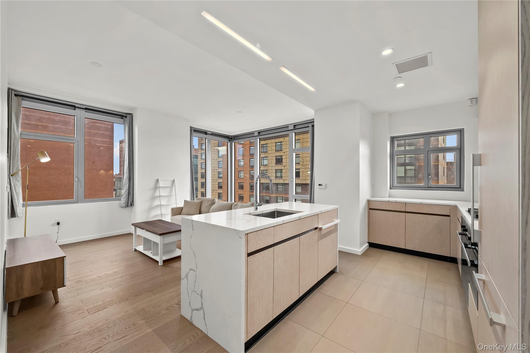 13327 39th Avenue, Unit 3H photo 4