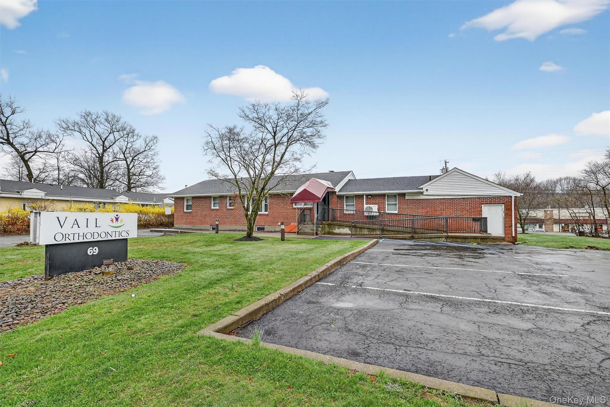 69 Old Temple Hill Road – For Sale photo 2