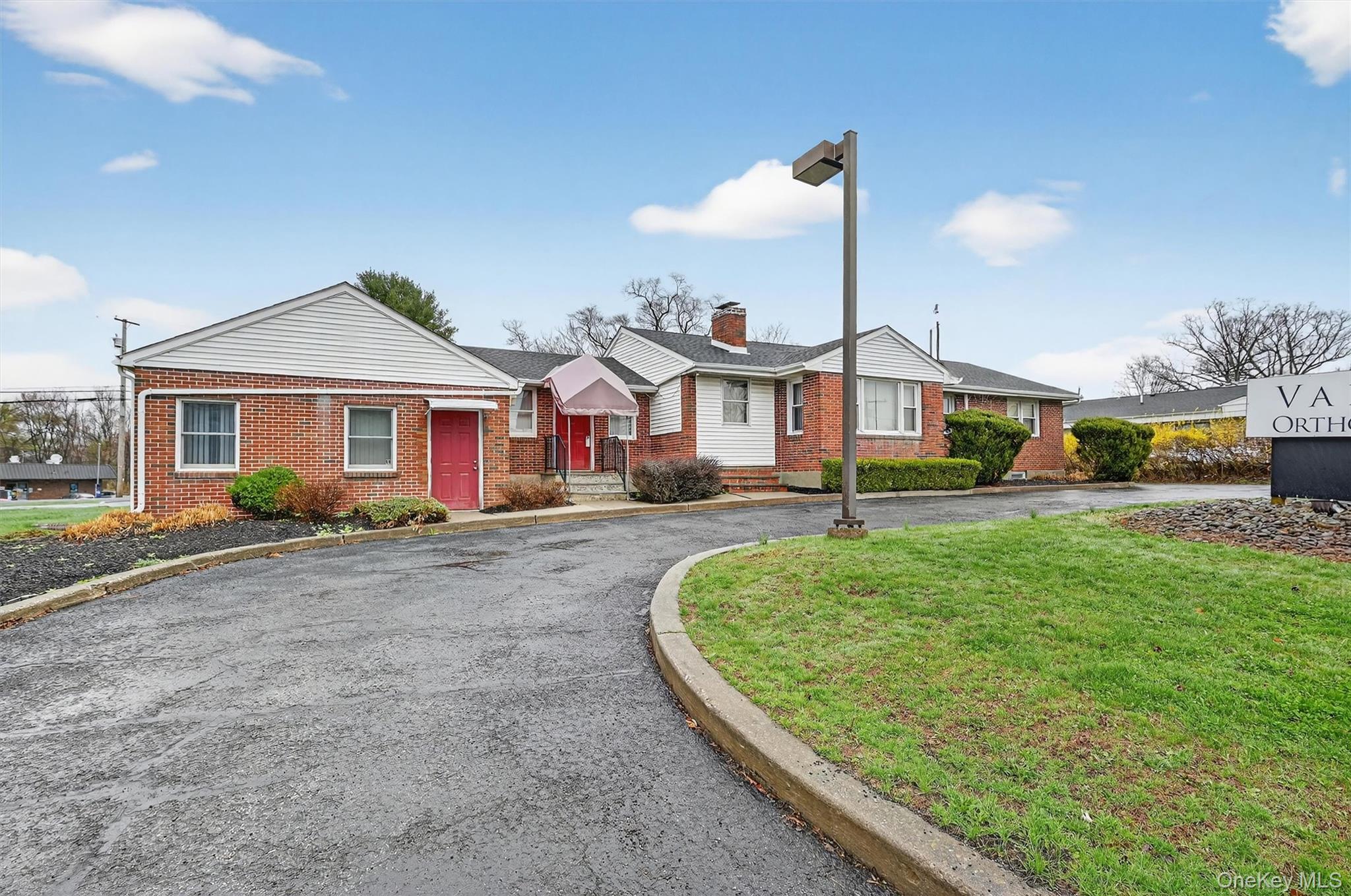 69 Old Temple Hill Road – For Sale