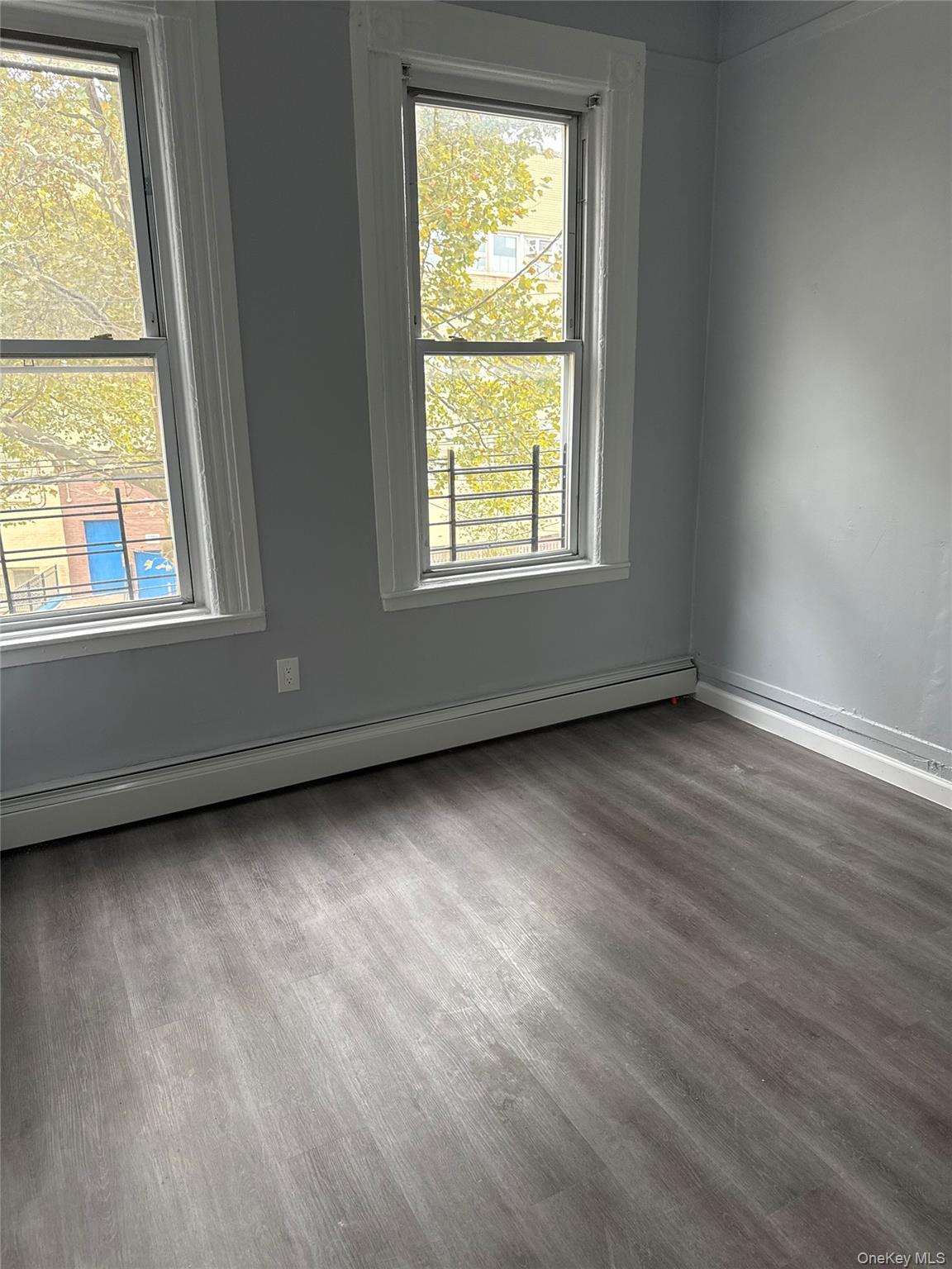 1449 Longfellow Avenue – For Rent photo 3