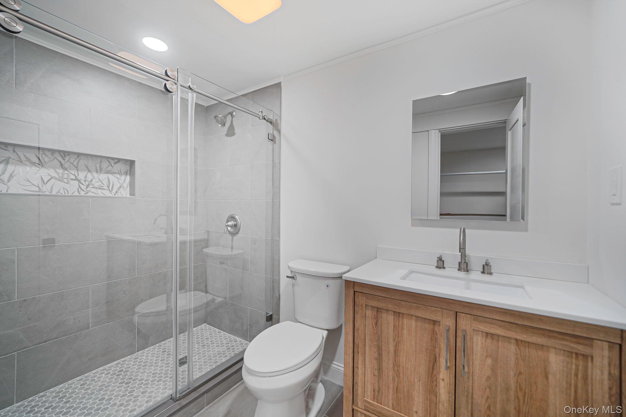 19 Pine Tree Lane – For Rent photo 32