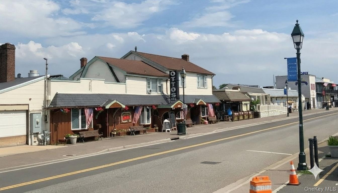 271 Woodcleft Avenue – For Sale