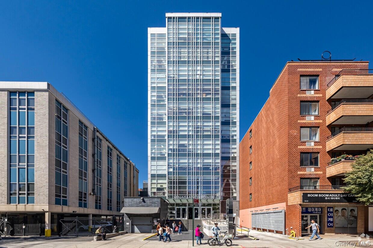 136-33 37th Avenue, Unit 8C