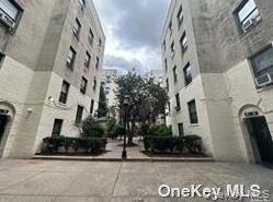 21-05 33 Street, Unit 5F photo 3
