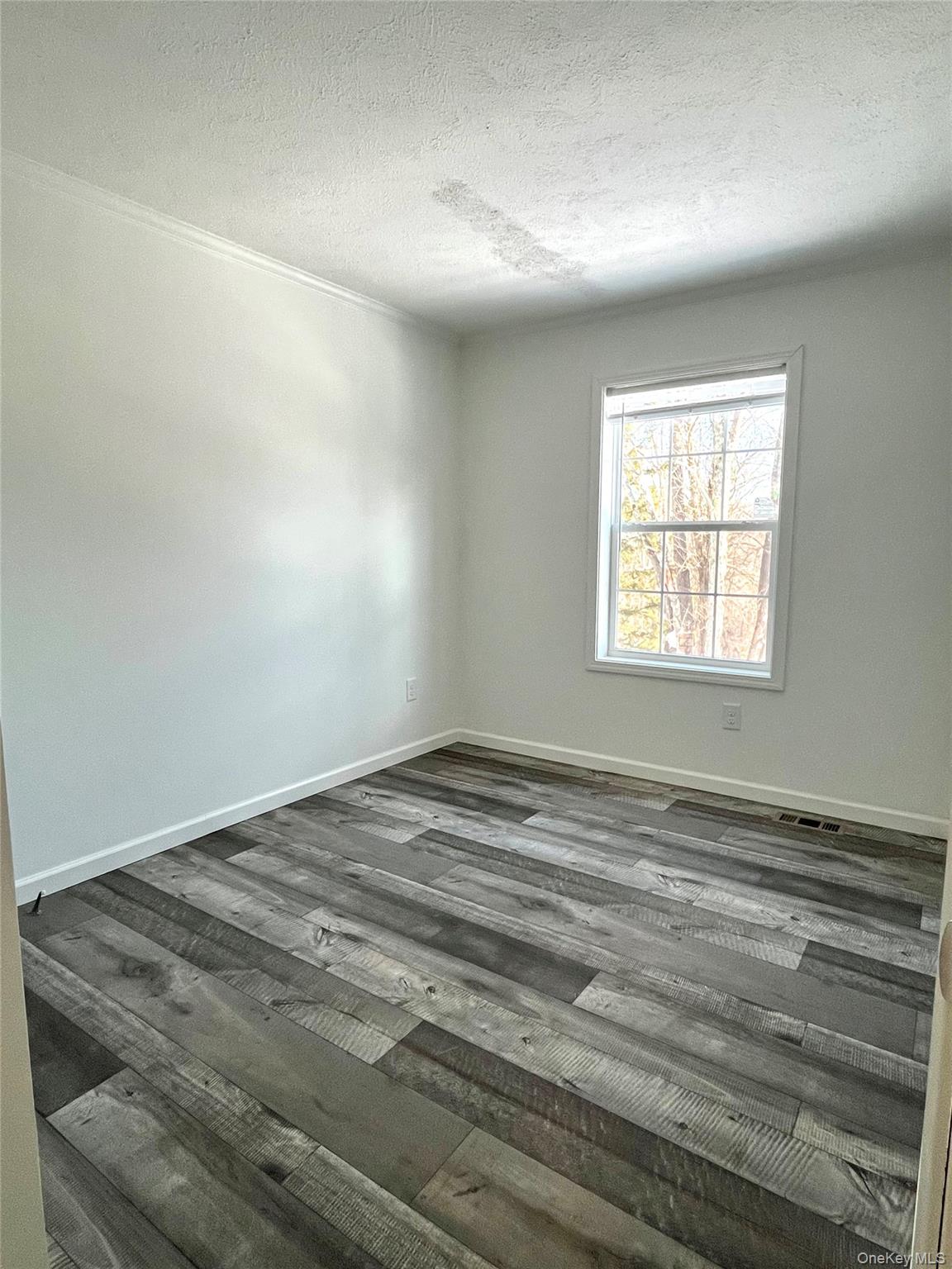 317 Debruce Road – For Sale photo 32
