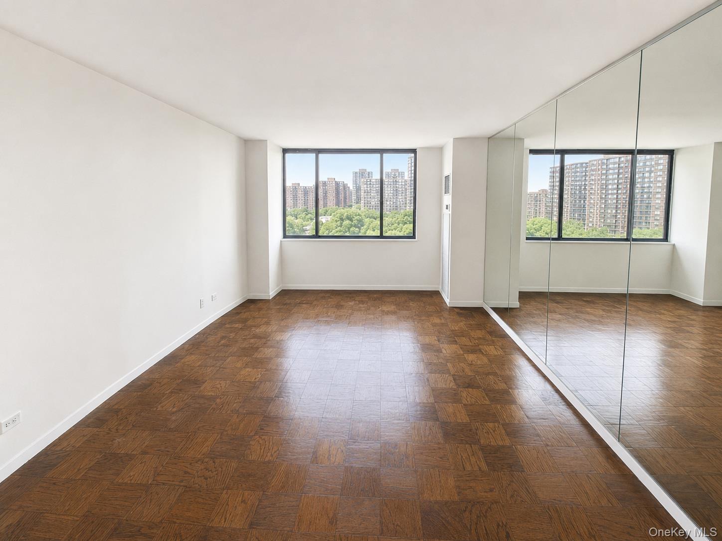 27110 Grand Central Parkway, Unit 10F photo 3