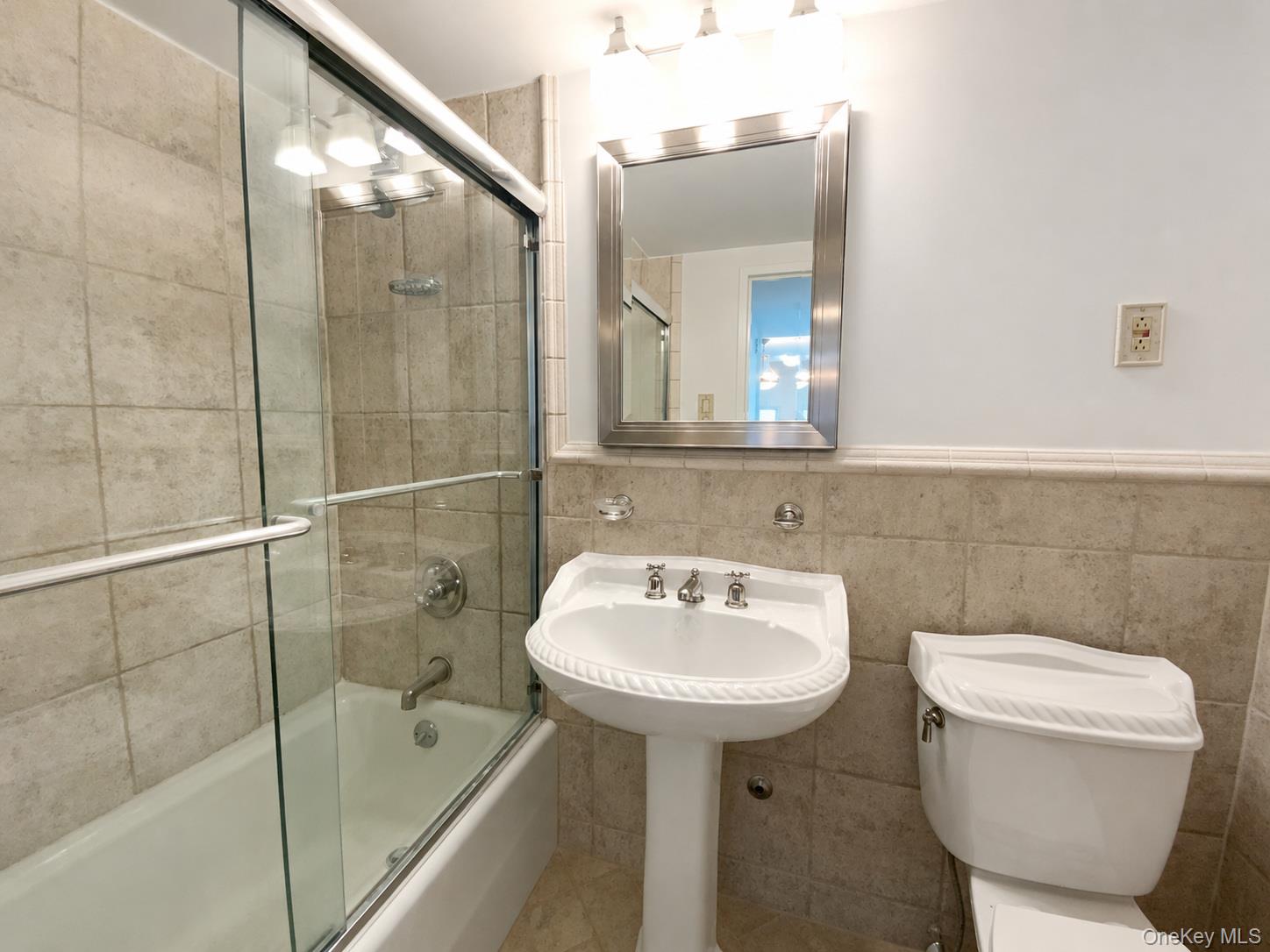 27110 Grand Central Parkway, Unit 10F photo 12