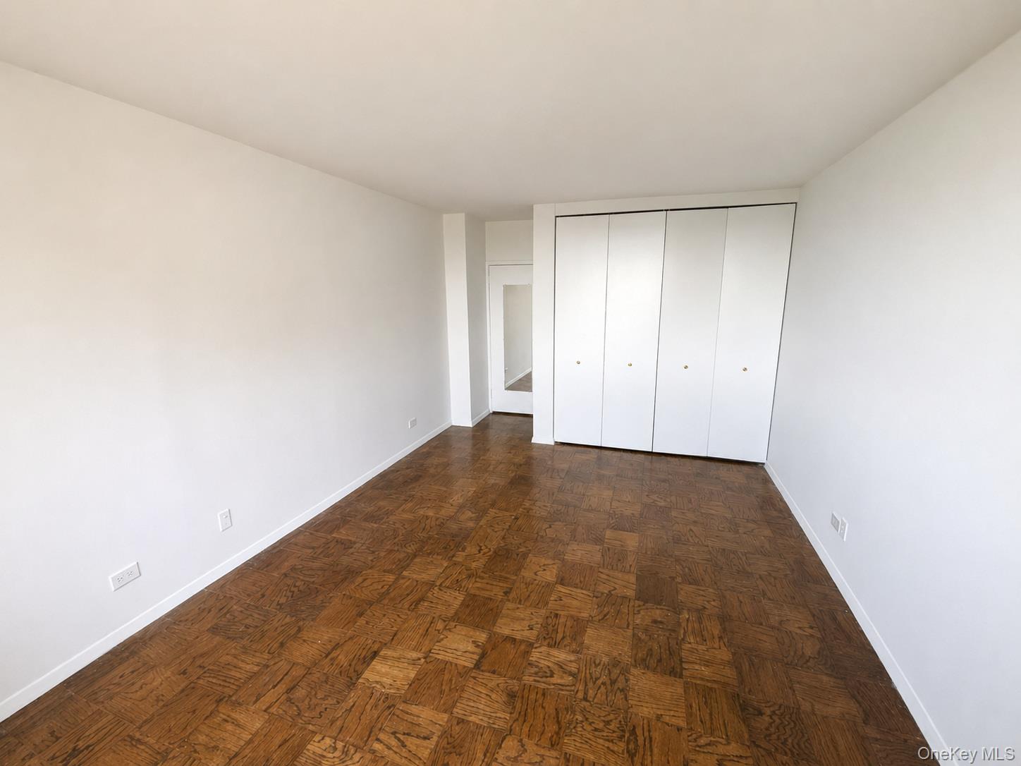 27110 Grand Central Parkway, Unit 10F photo 11