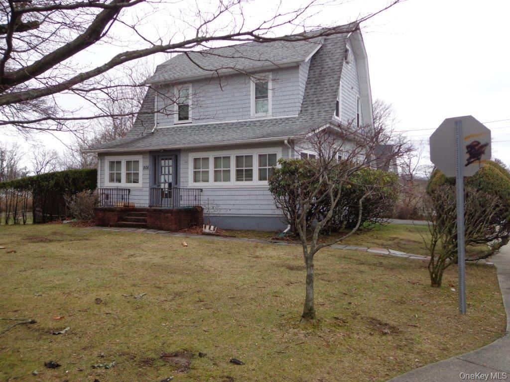 208 Saddle River Road – For Sale photo 4