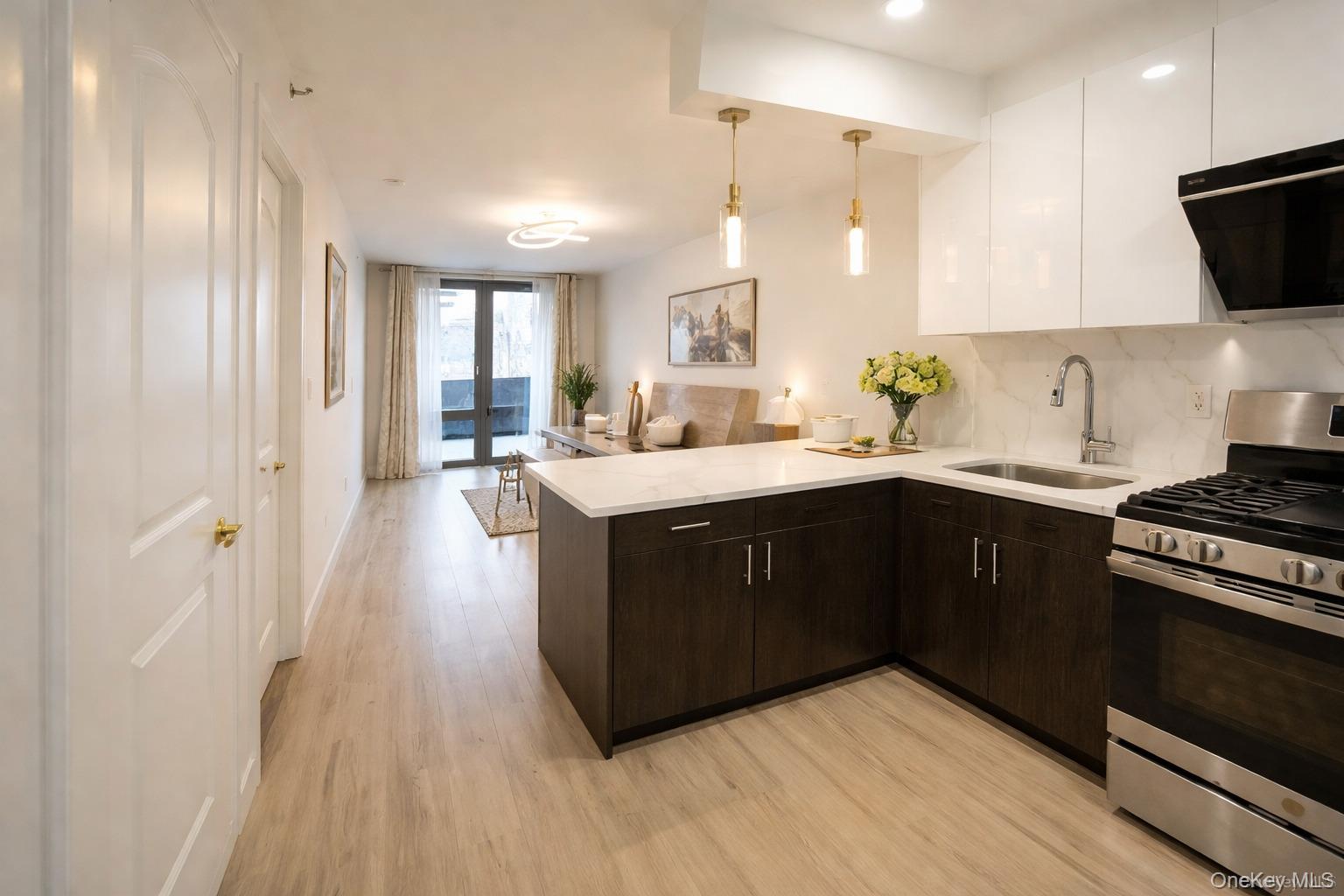 7065 Queens Boulevard, Unit 8J photo 4