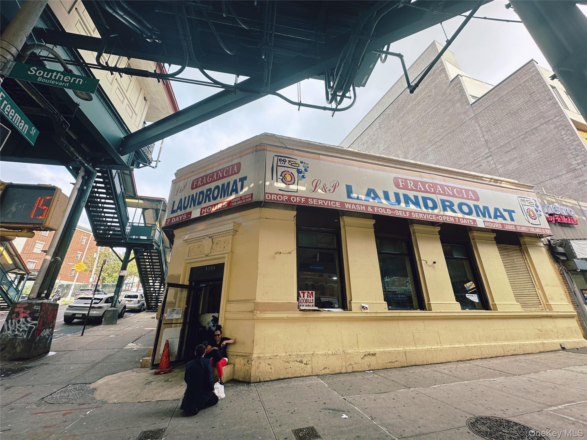 1254 Southern Boulevard – For Sale