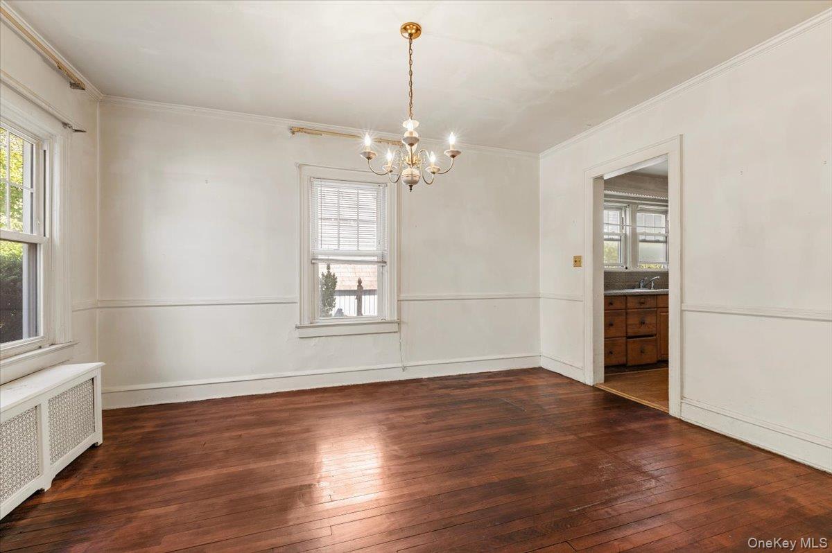 33 Lawrence Avenue – For Sale photo 8