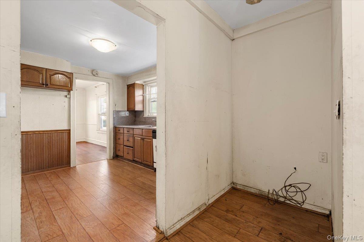 33 Lawrence Avenue – For Sale photo 16