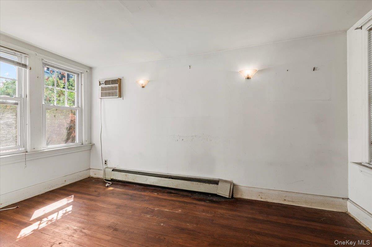 33 Lawrence Avenue – For Sale photo 20