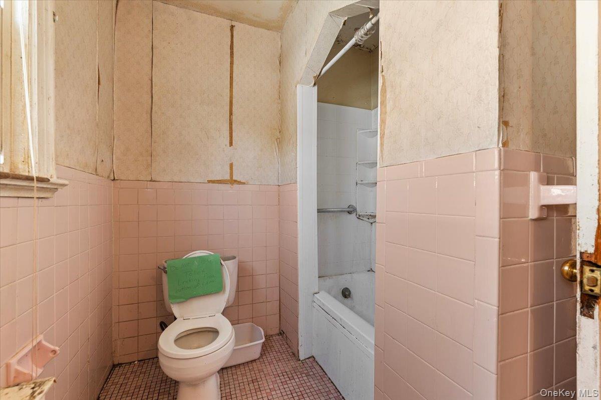 33 Lawrence Avenue – For Sale photo 26