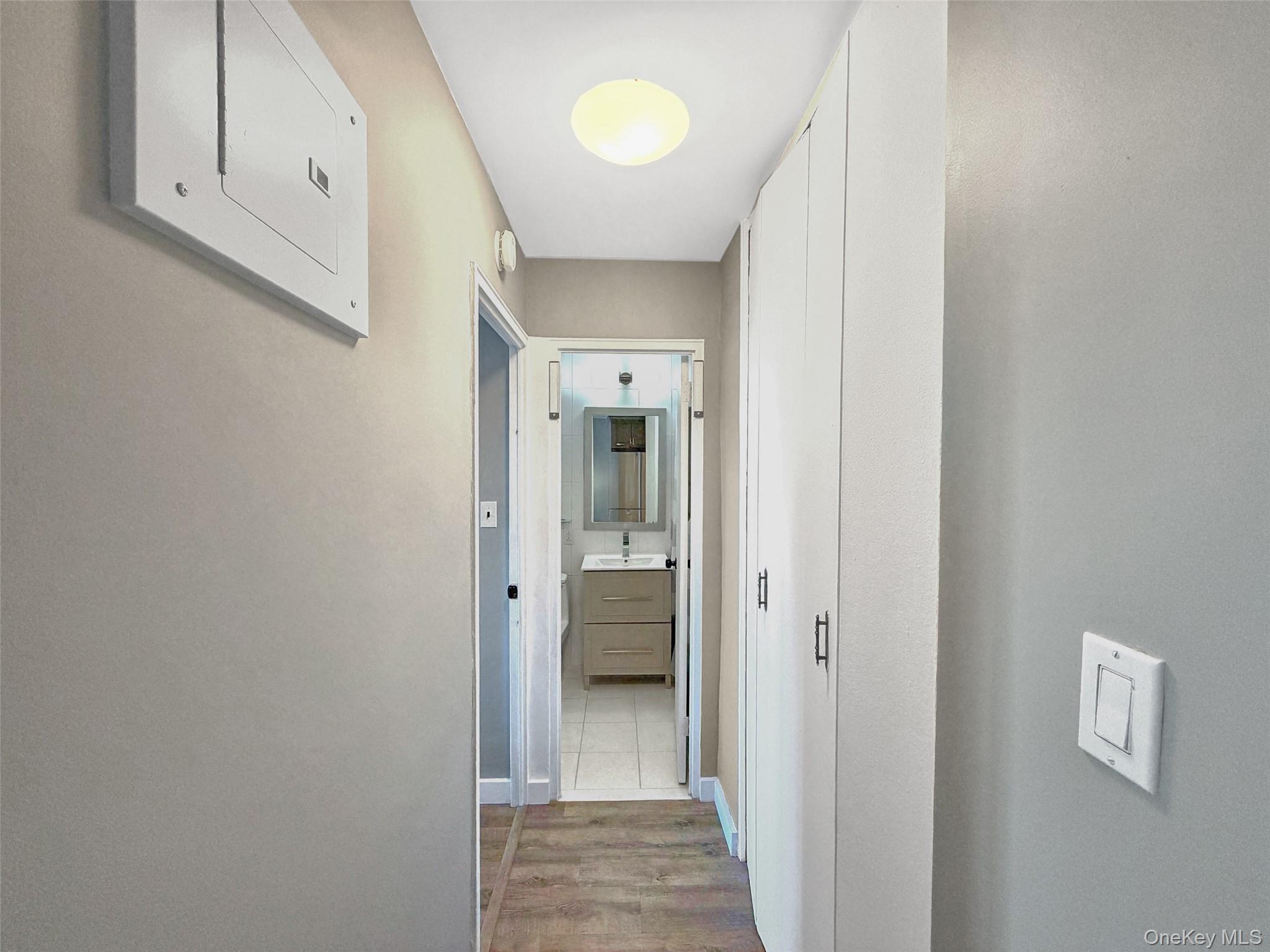 61-20 Grand Central Parkway, Unit A1008 photo 13