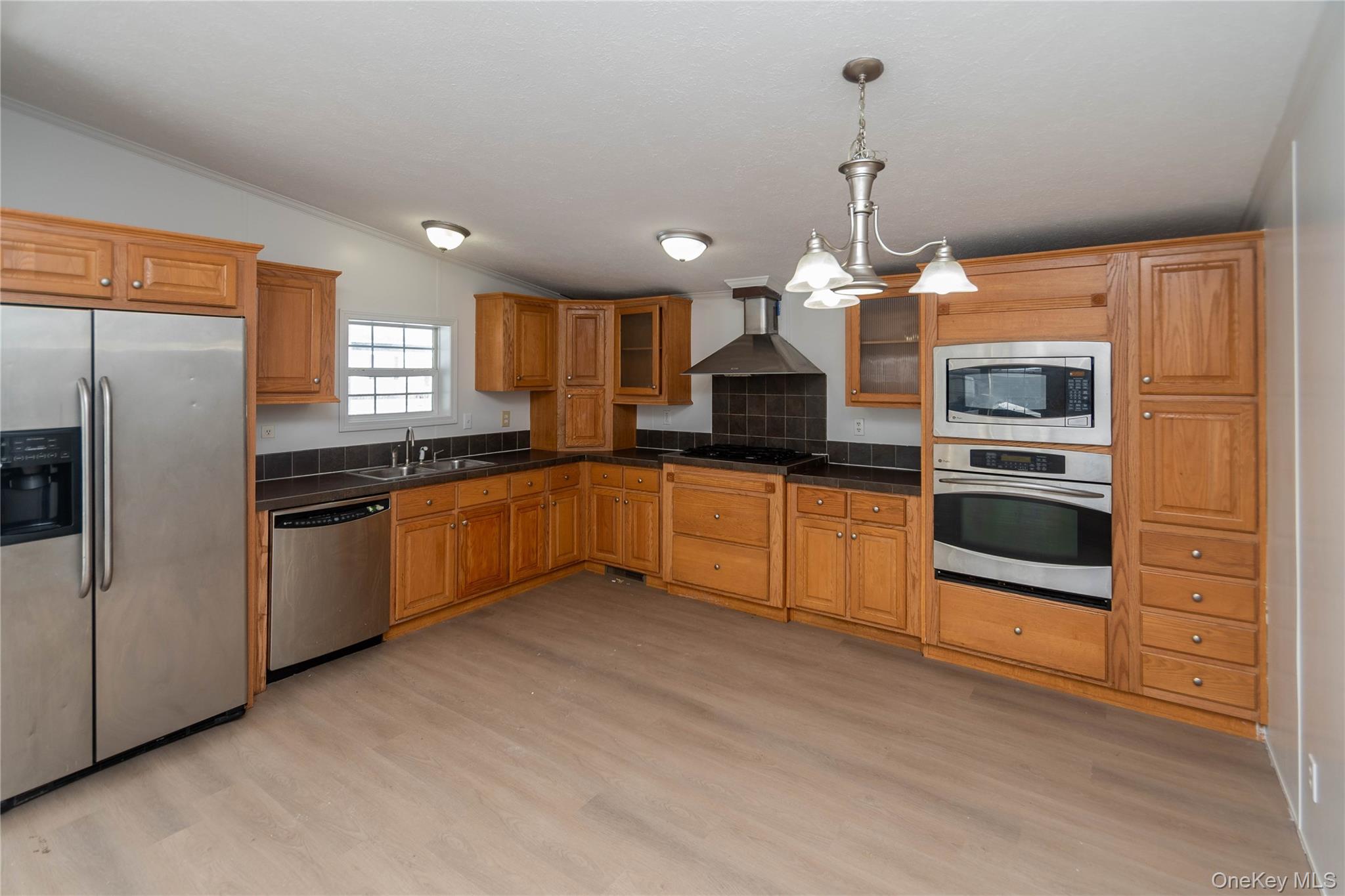 79 Stern Scenic Drive – For Sale photo 4