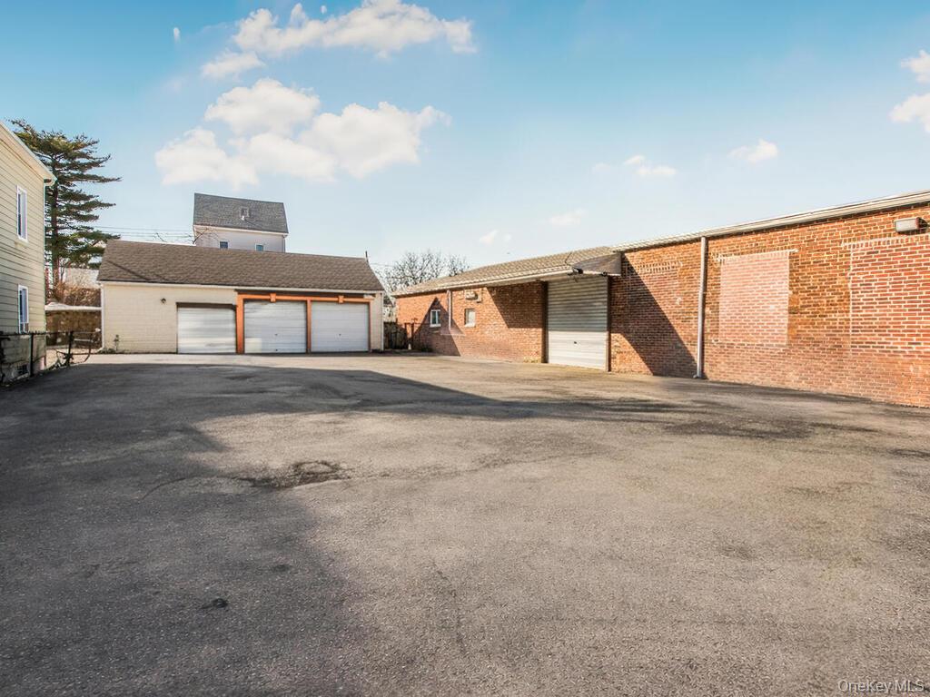 200 W 1st Street – For Sale photo 31