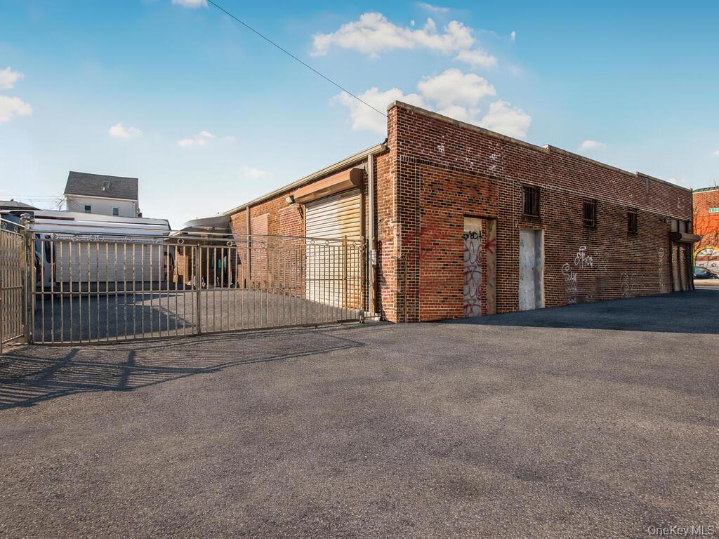 200 W 1st Street – For Sale photo 38