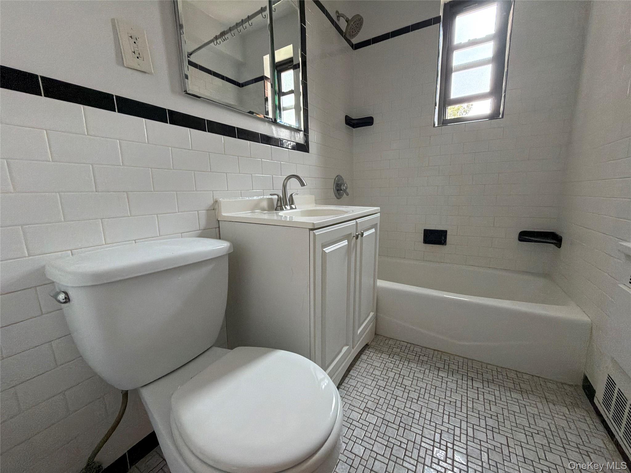 15 Clent Road, Unit 3C photo 10