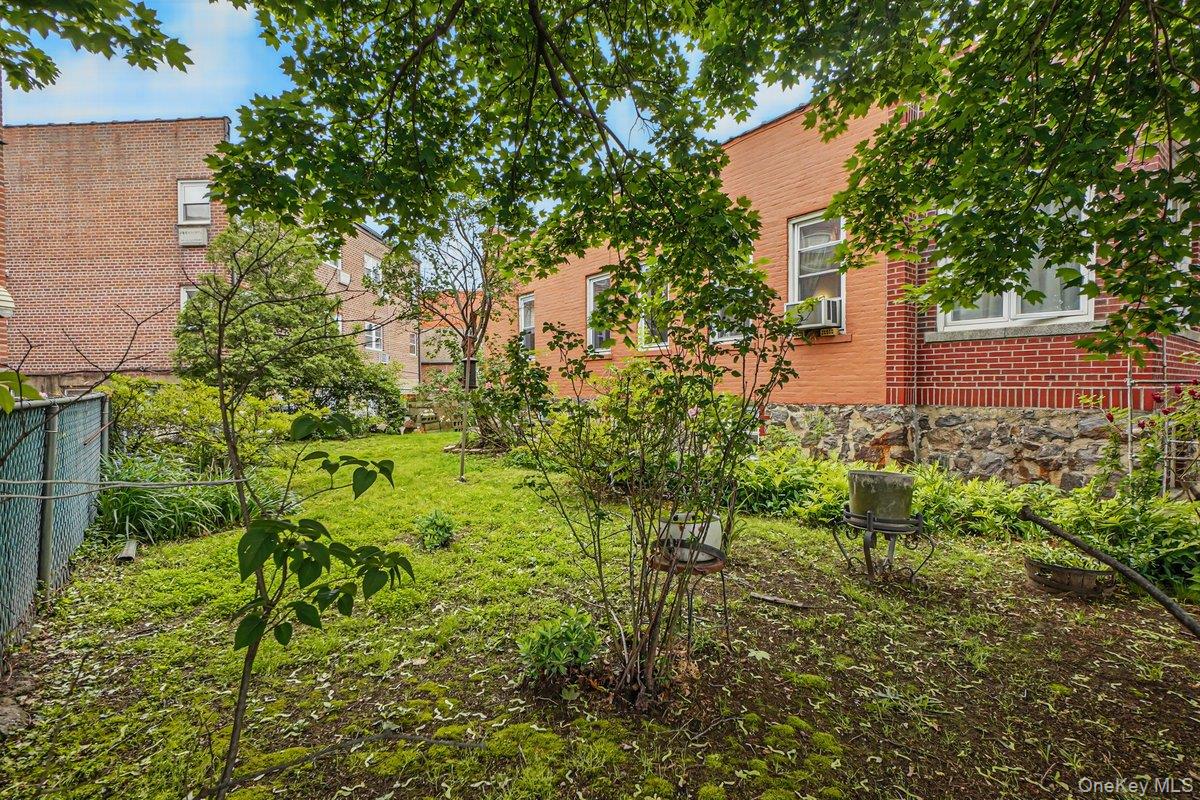 2117 Hazen Street – For Sale photo 9