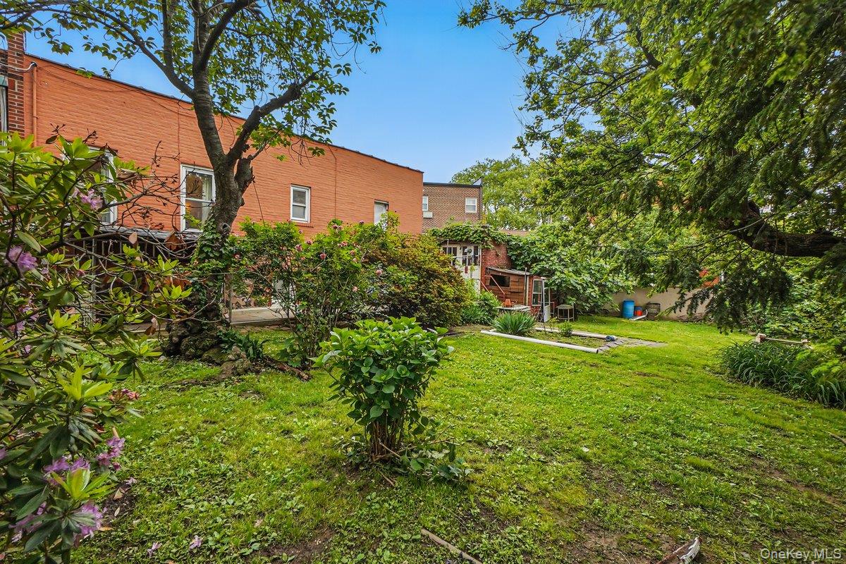 2117 Hazen Street – For Sale photo 3