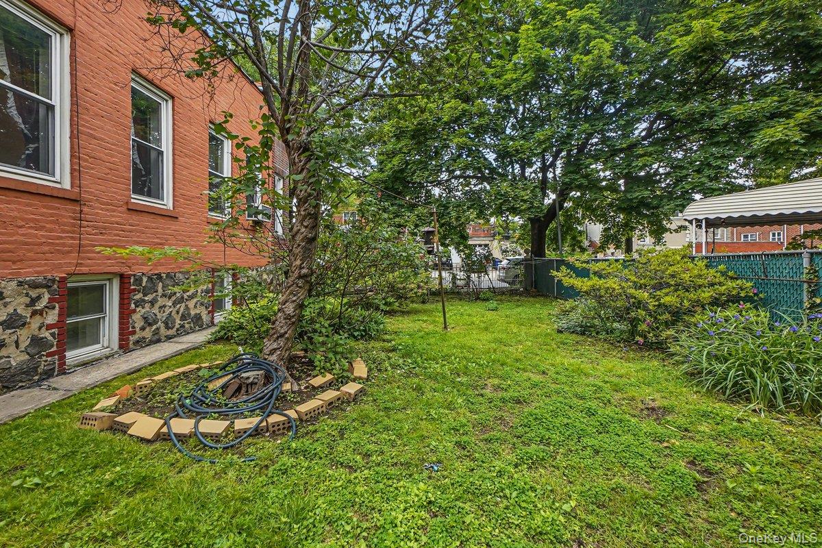 2117 Hazen Street – For Sale photo 5
