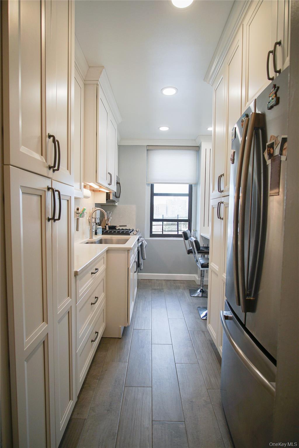 3321 Bruckner Boulevard, Unit 5J photo 9